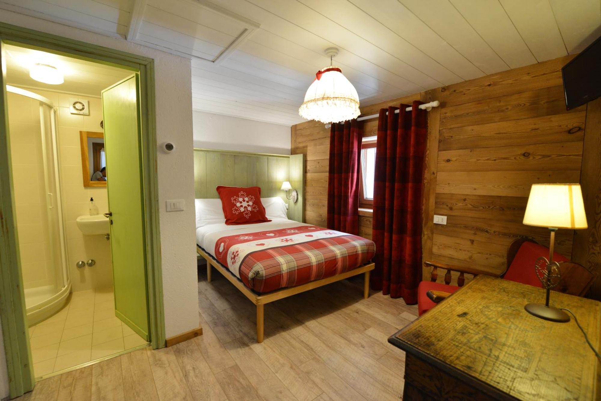 Hotel Petit Dahu - Chambres Et Restaurant Конье Экстерьер фото